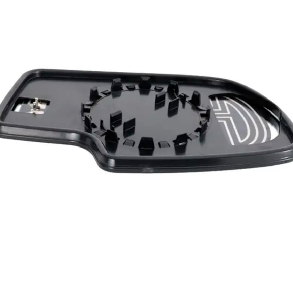 Kool-VUE 2000-2005 Chevy Silverado 1500 SL Replacement Mirror for Driver Side - Picture 5 of 8